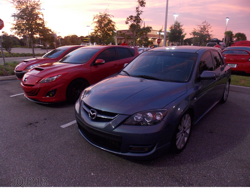 Illustration for article titled Just a few pics from our local car meet last night